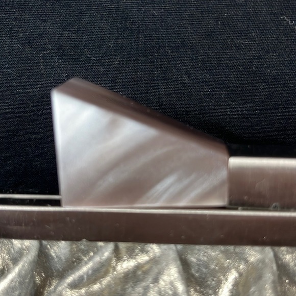 Sondra Roberts Beautiful Silver Textured Clutch - Picture 3 of 11